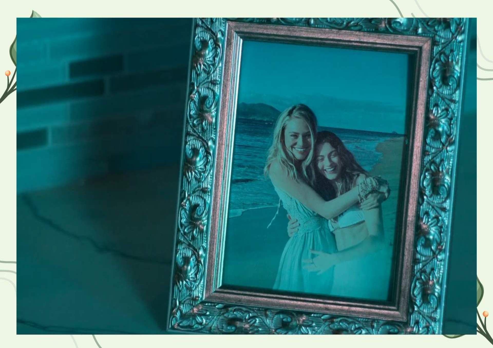 White Green Aesthetic Minimalist Blank Document Border 1 1