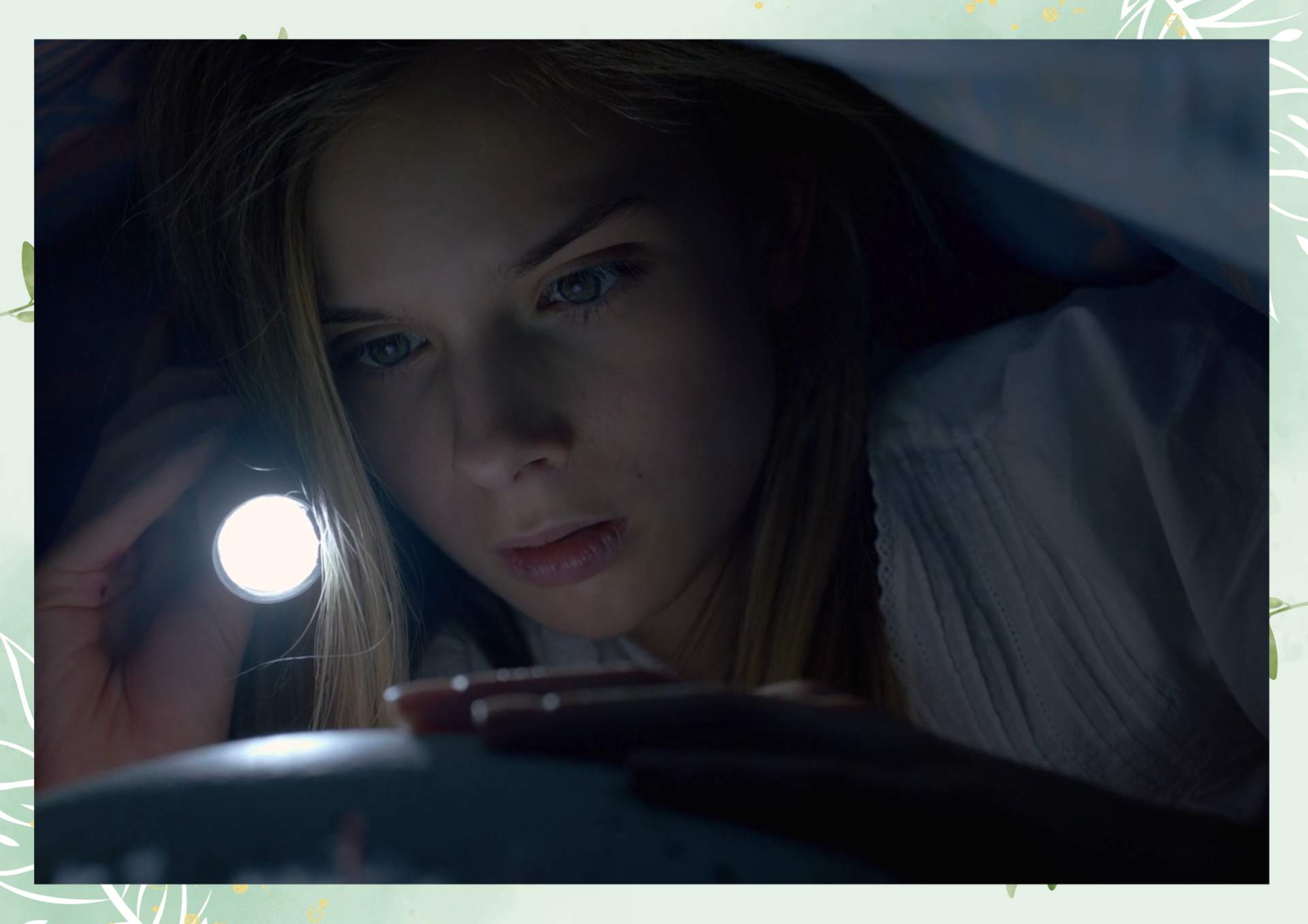 Green White Minimalist Aesthetic Blank Document Border 1 1