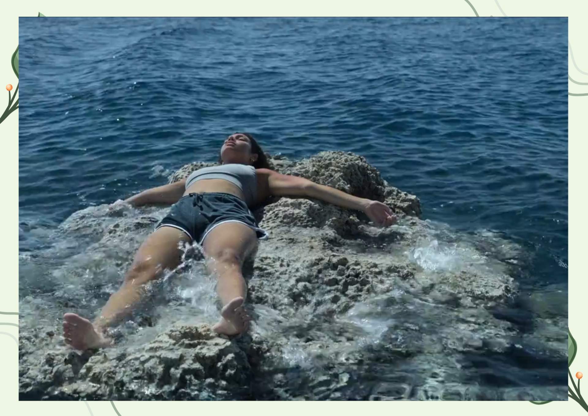 White Green Aesthetic Minimalist Blank Document Border 7